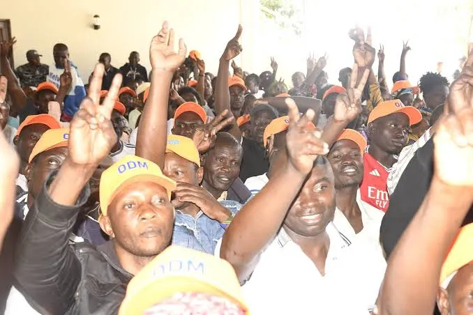 Busia County Governor, Dr. Paul Otuoma, has hosted over 300 Orange Democratic Movement (ODM) delegates from Budalang’i Constituency at his Bunandi residence